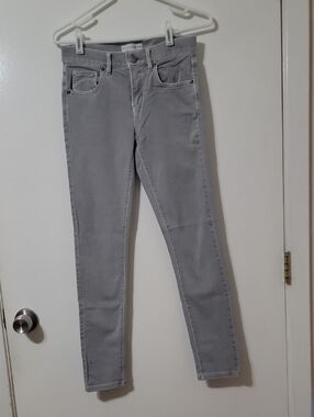 LOFT light gray jeans with branded button Modern Skinny Crop